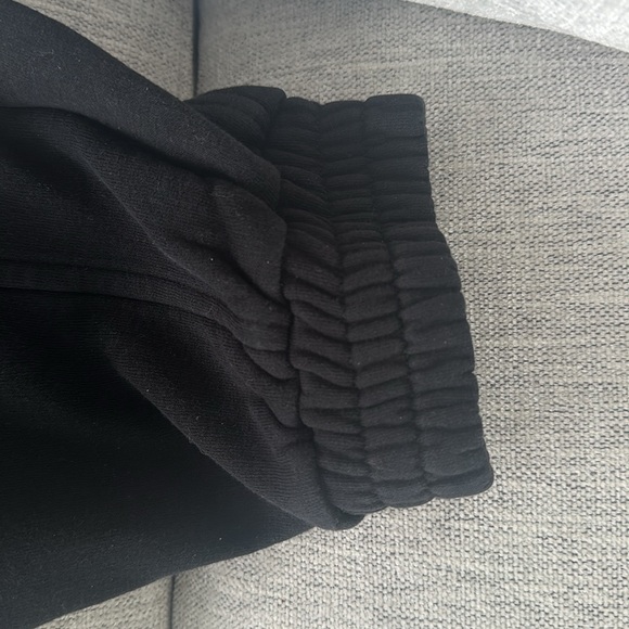 Black Baggy Oversized Basic Sweatpants - Picture 4 of 4